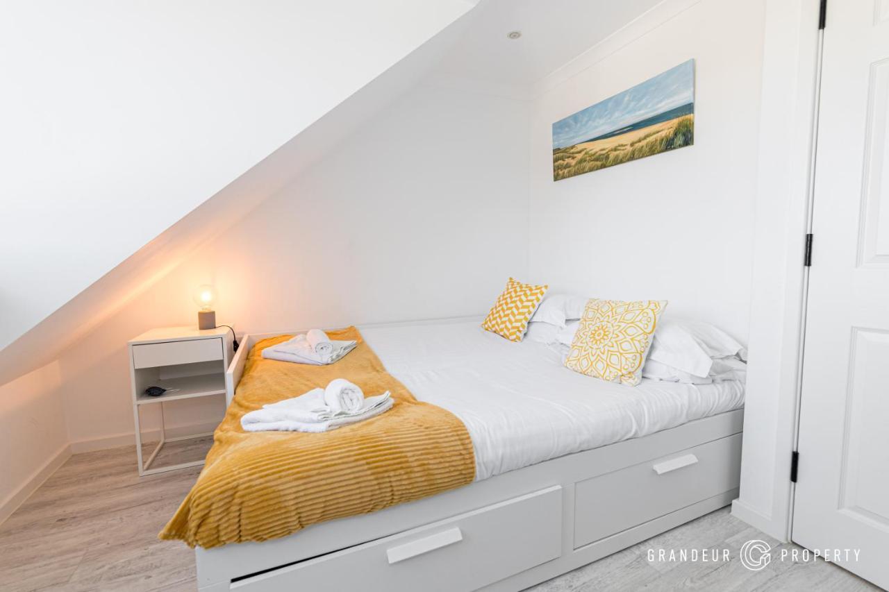 Driftwood By Grandeur Property Bournemouth Exteriör bild