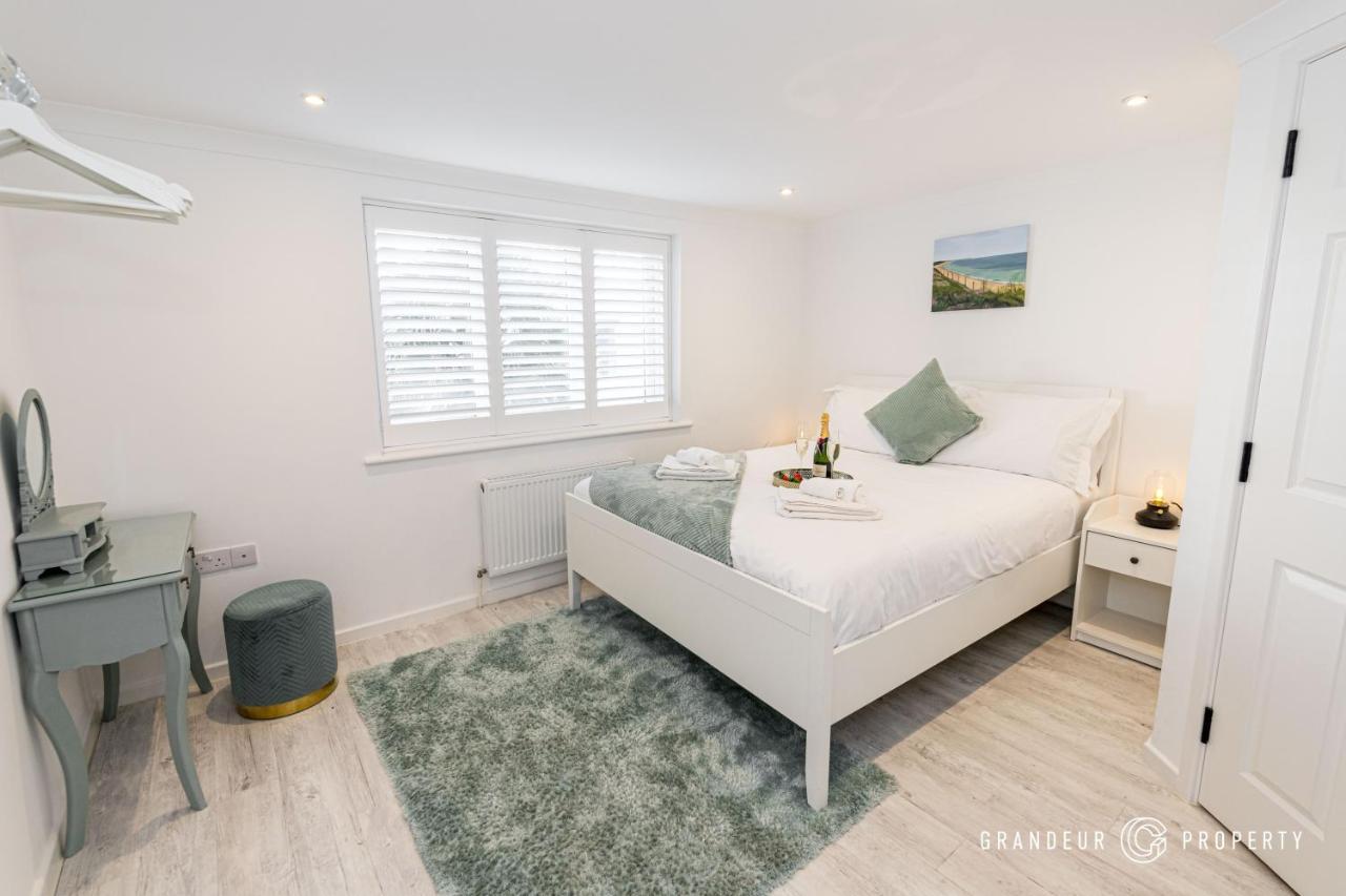 Driftwood By Grandeur Property Bournemouth Exteriör bild