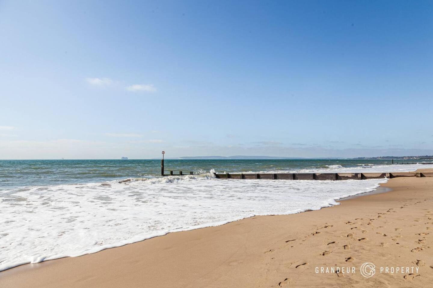 Driftwood By Grandeur Property Bournemouth Exteriör bild
